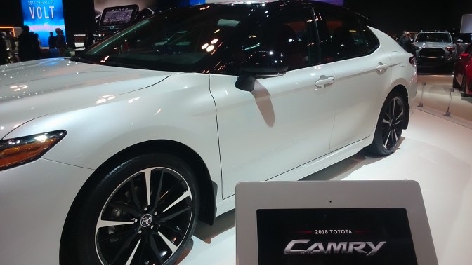 2018-toyota-camry-view