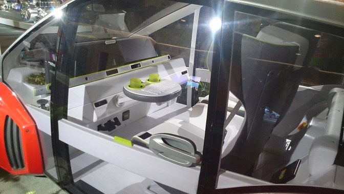 rinspeed-oasis-concept-interior2-with-garden